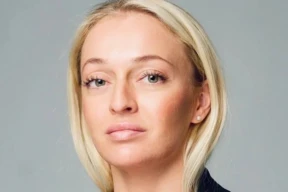 «Киберпартизаны»: Вместе с Мельниковой и сотрудником контрразведки Лобеевым на Шри-Ланку летали другие сотрудники спецслужб