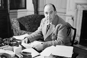 Льюис: «Мы с вами подобны яйцу. Либо мы вылупимся из него, либо оно испортится»